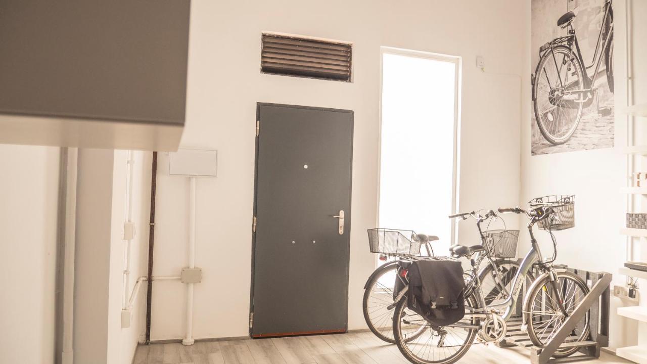 Amplio Apartamento Con Bicicletas Valencia Exterior photo